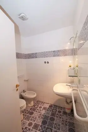 Basic Tek Büyük Yataklı Oda, 1 Yatak Odası