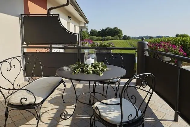 Superior Tek Büyük Yataklı Oda, Teras, Tepe Manzaralı