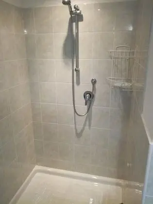 Üç Kişilik Oda, Özel Banyo