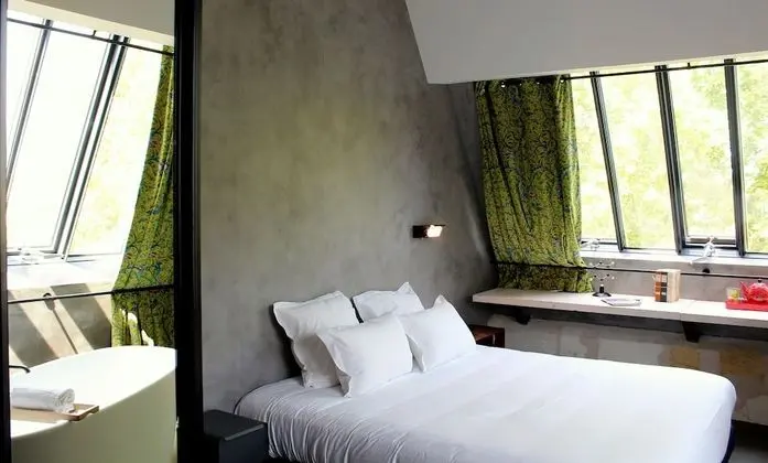 Comfort Tek Büyük Yataklı Oda