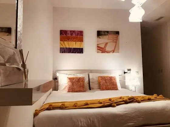 Tek Büyük veya İki Ayrı Yataklı Oda, Balkon