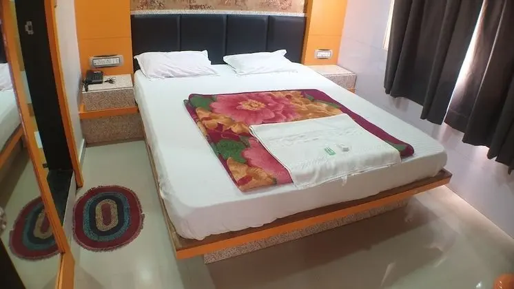 Deluxe Tek Büyük Yataklı Oda, 1 Çift Kişilik Yatak, Sigara İçilmez