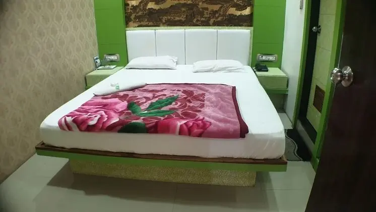 Deluxe Tek Büyük Yataklı Oda, 1 Çift Kişilik Yatak, Sigara İçilmez