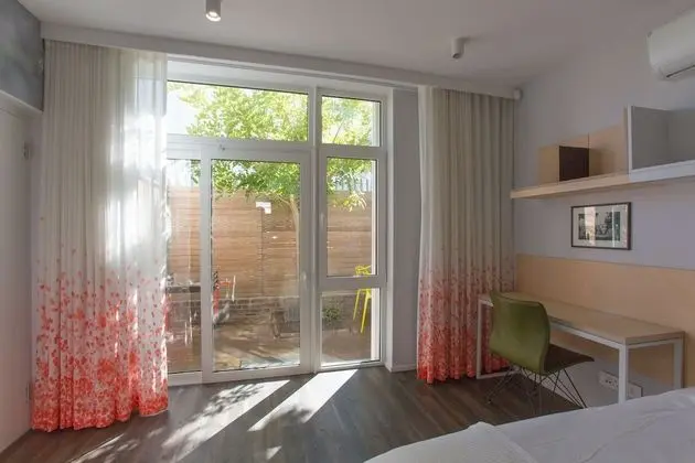 Laanhof 1 Studio Apartment