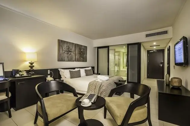 Luxury Tek Büyük Yataklı Oda