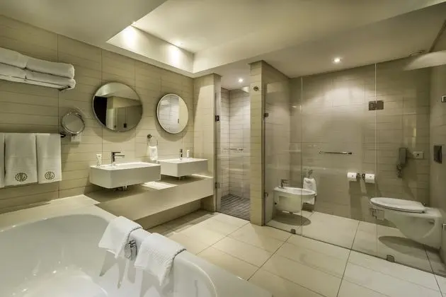 Luxury Tek Büyük Yataklı Oda