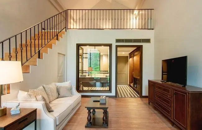 Duplex Room
