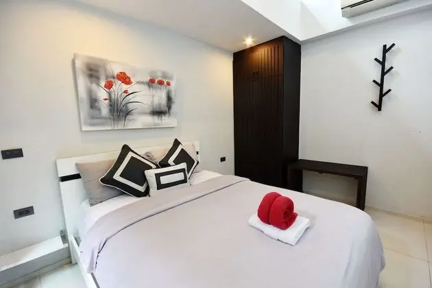 2 Bedroom Beach Front Villa