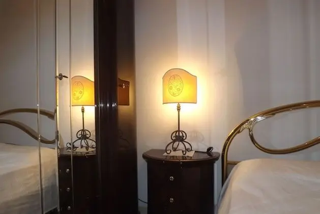 Tek Büyük Yataklı Oda, 1 Büyük (Queen) Boy Yatak, Avlu Manzaralı