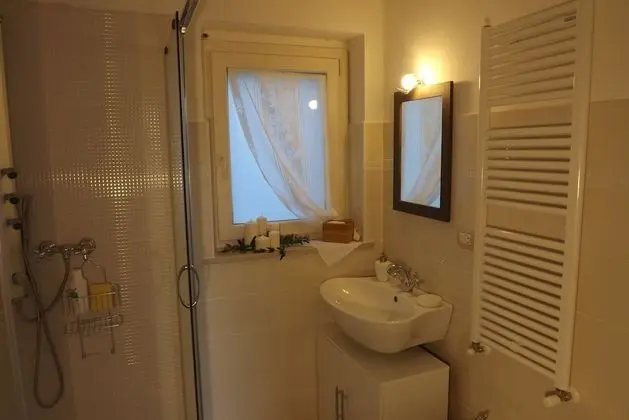 Tek Büyük Yataklı Oda, 1 Büyük (Queen) Boy Yatak, Avlu Manzaralı