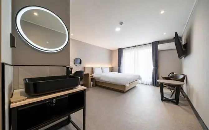 Deluxe Tek Büyük Yataklı Oda, 1 Çift Kişilik Yatak, Sigara İçilmez, Balkon