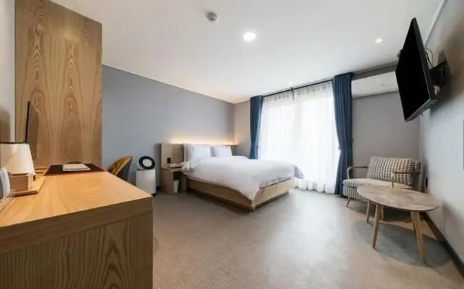 Premium Tek Büyük Yataklı Oda, 1 Çift Kişilik Yatak, Sigara İçilmez, Şehir Manzaralı