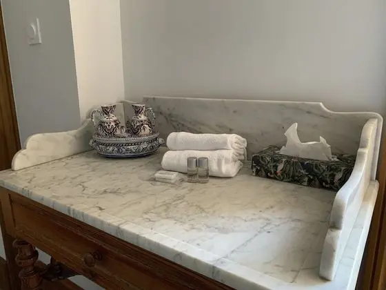 Family Süit, Banyolu/Duşlu, Park Manzaralı (Jean Baptiste Vuillaume)