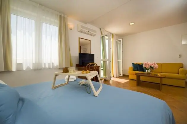 Premier Tek Büyük Yataklı Oda, Balkon, Deniz Manzaralı