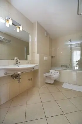 Premier Tek Büyük Yataklı Oda, Balkon, Deniz Manzaralı
