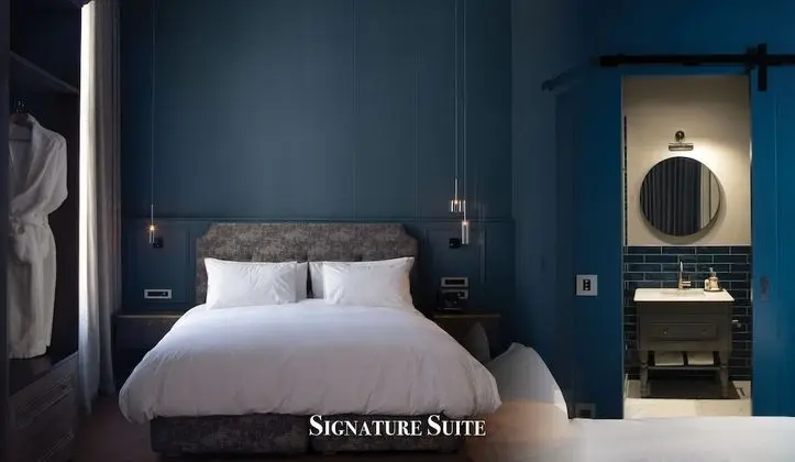 Luxury Süit, 1 Büyük (Queen) Boy Yatak, Sigara İçilmez, Dağ Manzaralı (Signature Suite)