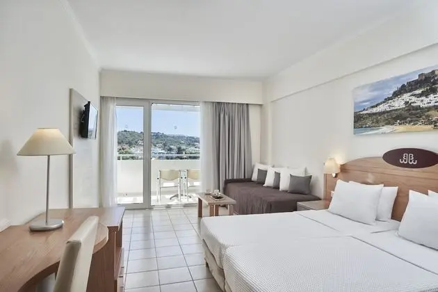 Classic Room Land View