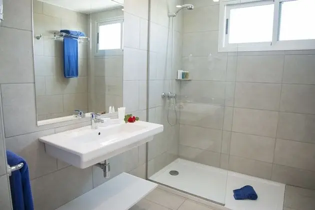 Deluxe İki Ayrı Yataklı Oda, Deniz Manzaralı (2 Adults + 1 Child)