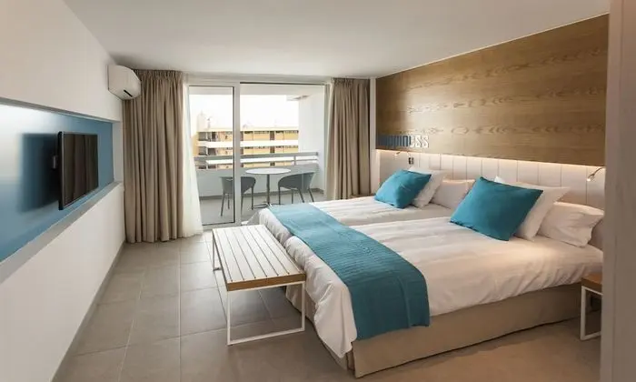 Deluxe İki Ayrı Yataklı Oda, Deniz Manzaralı (2 Adults + 2 Children)