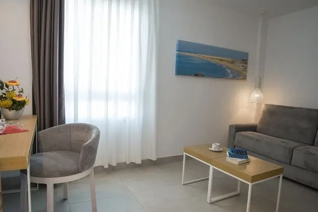 Deluxe İki Ayrı Yataklı Oda, Deniz Manzaralı (2 Adults + 2 Children)