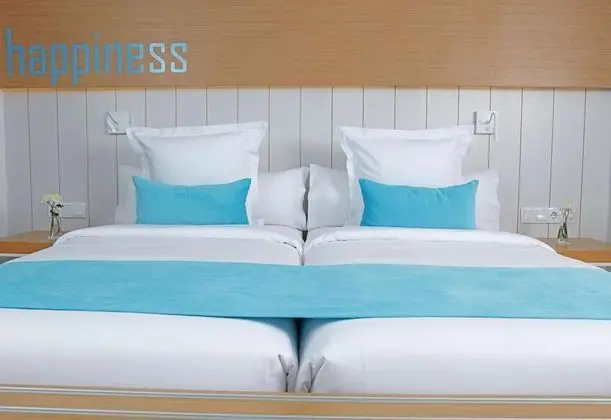 Deluxe Tek Büyük Yataklı Oda (1 Adult)