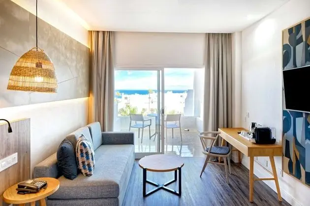 Standard Tek Büyük Yataklı Oda, Deniz Manzaralı (2 Adults)