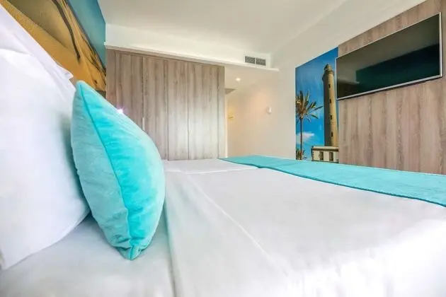 Deluxe İki Ayrı Yataklı Oda, 2 Tek Kişilik Yatak, Kısmi Deniz Manzaralı