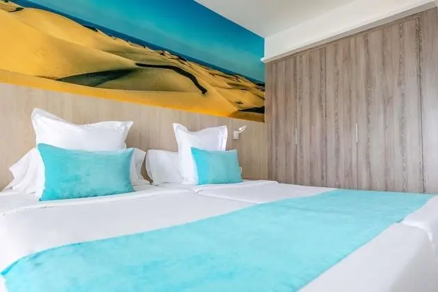 Deluxe İki Ayrı Yataklı Oda, 2 Tek Kişilik Yatak, Kısmi Deniz Manzaralı