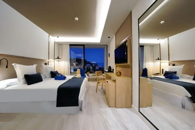 Junior Süit, Deniz Manzaralı (3 adults)