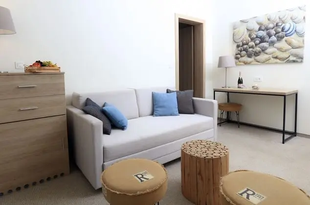 Deluxe Stüdyo Süit, Kısmi Deniz Manzaralı