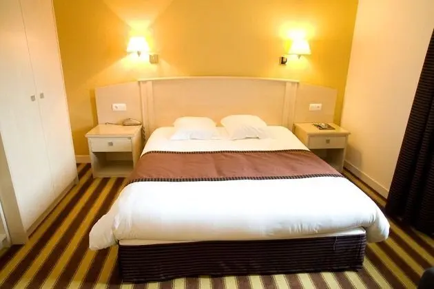 Superior Tek Büyük Yataklı Oda