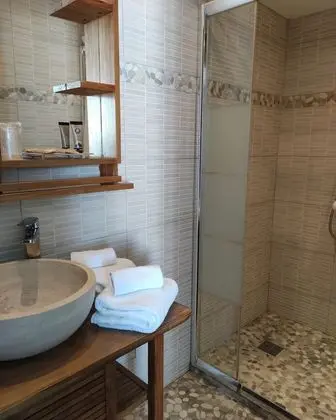 Standard Tek Büyük Yataklı Oda, Teras, Deniz Manzaralı