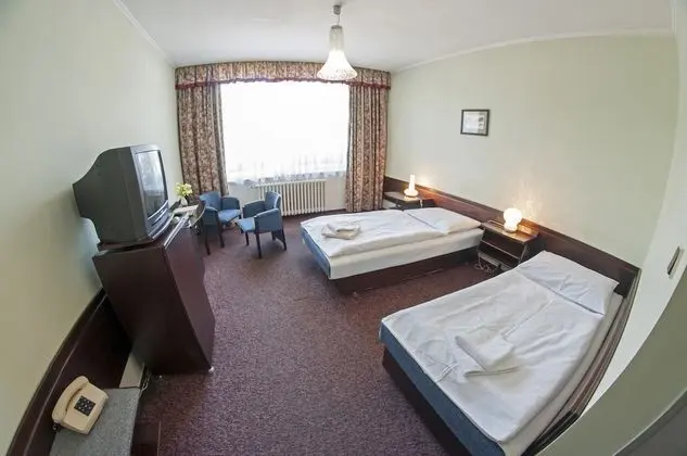 Comfort Tek Büyük Yataklı Oda