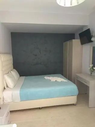 Tek Büyük veya İki Ayrı Yataklı Oda