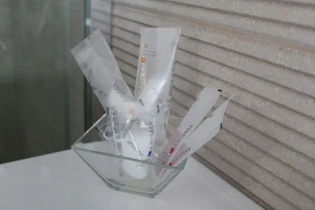 Comfort Üç Kişilik Oda, Avlu Manzaralı (Vesuvio)