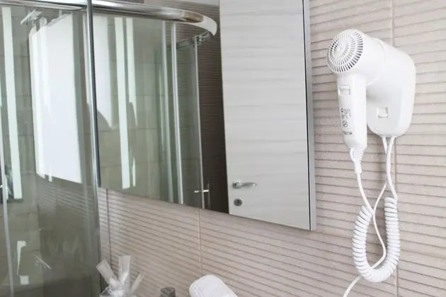 Comfort Üç Kişilik Oda, Avlu Manzaralı (Vesuvio)