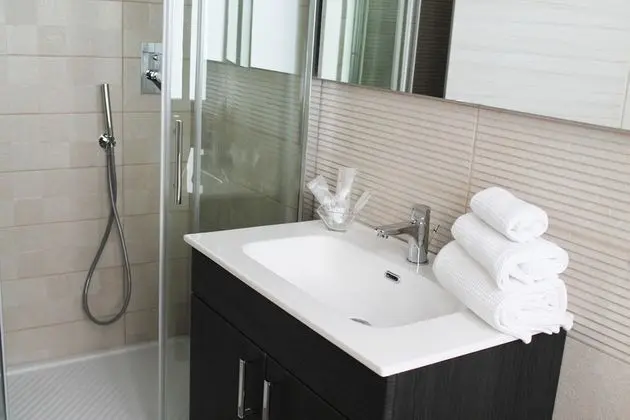 Comfort Üç Kişilik Oda, Avlu Manzaralı (Vesuvio)