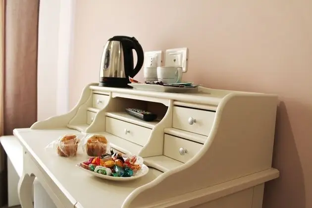 Family Oda, Bahçe Manzaralı (Reggia)