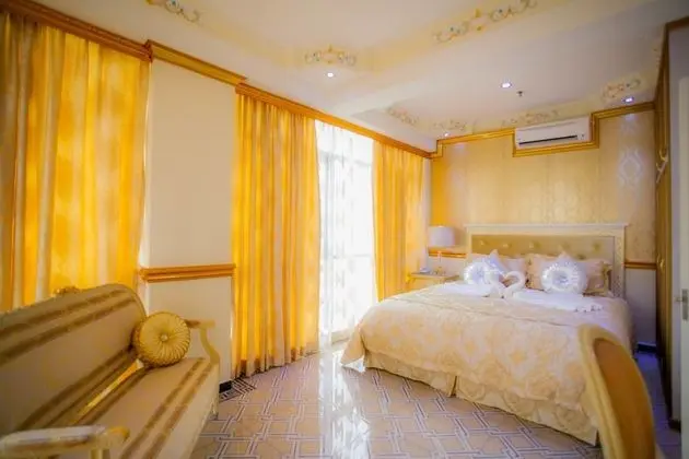 Tek Büyük Yataklı Oda (Suite)