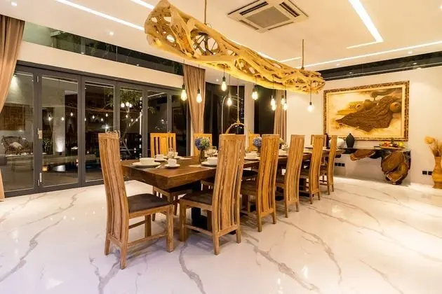 Villa, 6 Yatak Odası, Kişiye Özel Havuzlu