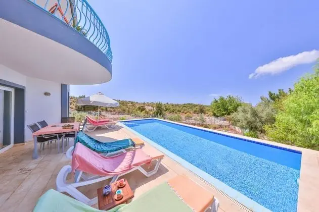 Villa, Deniz veya Orman Manzaralı