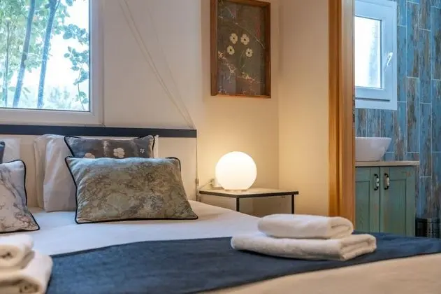 Villa, Deniz veya Orman Manzaralı