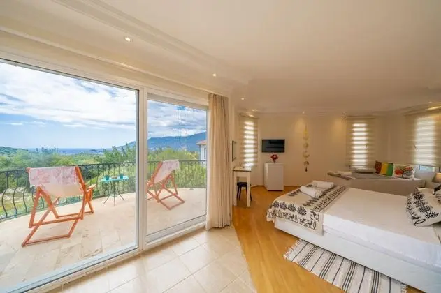 Villa, Deniz veya Orman Manzaralı