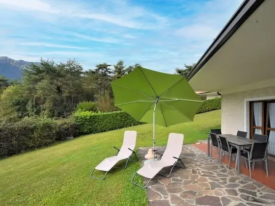 Ev