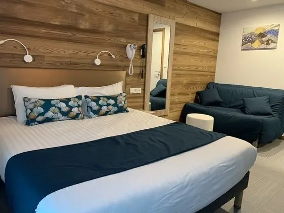 Superior Dört Kişilik Oda