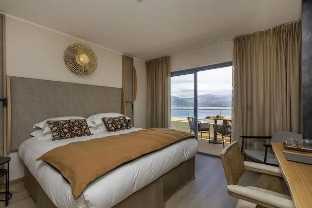 Luxury Tek Büyük Yataklı Oda, Deniz Manzaralı