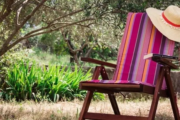 Ev (Lada - 100 m from beach - H(4+2))