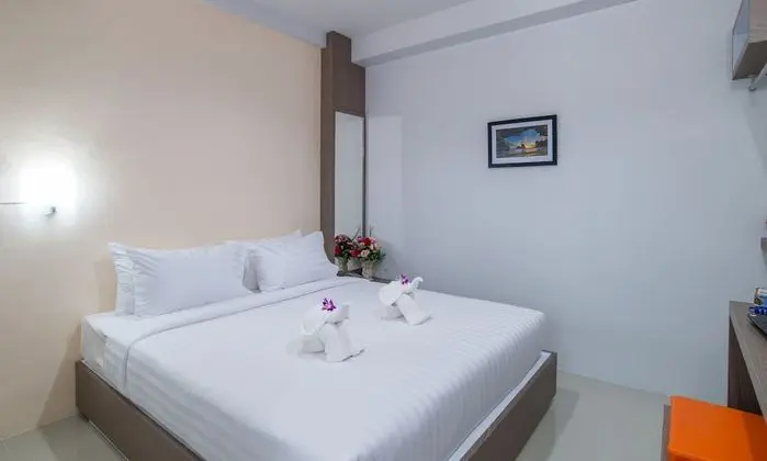 Standard Double Room No Window