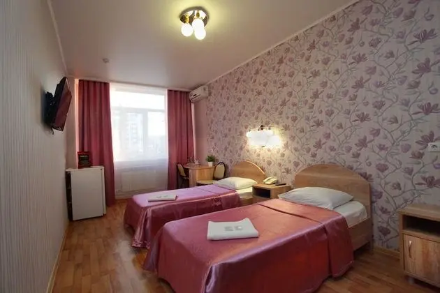 Comfort Tek Büyük veya İki Ayrı Yataklı Oda