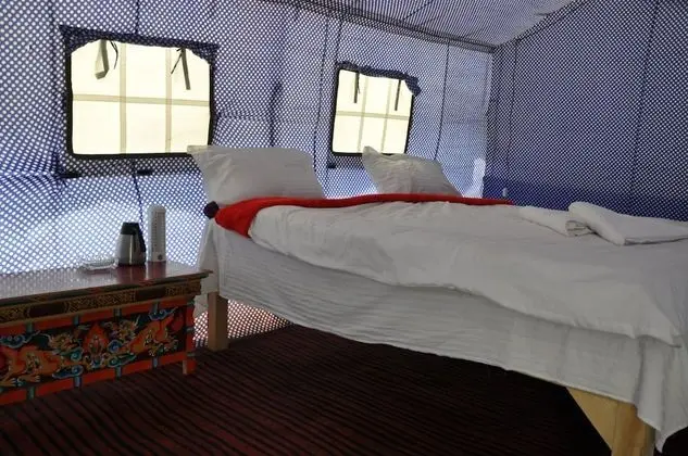 Deluxe Tek Büyük Yataklı Oda, 1 Yatak Odası, Göl Manzaralı